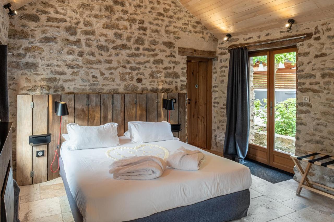 Le Domaine Des Pres Verts Suites & Chambres Avec Jacuzzi Privatif Jouey Eksteriør billede