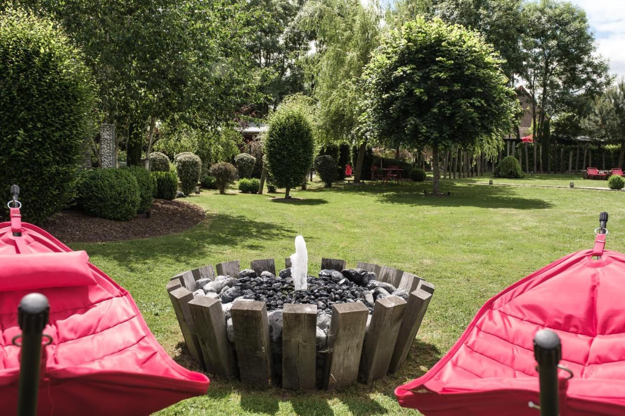 Le Domaine Des Pres Verts Suites & Chambres Avec Jacuzzi Privatif Jouey Eksteriør billede