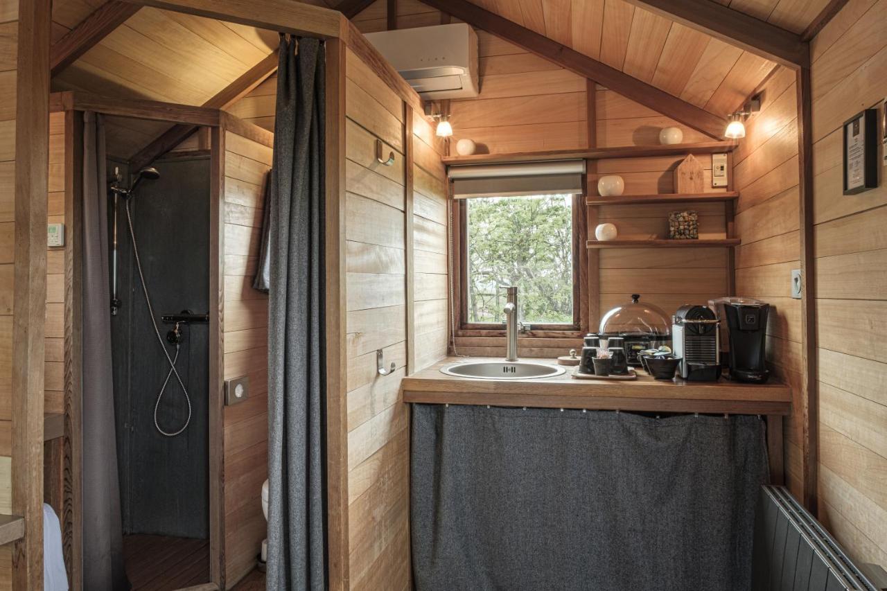 Le Domaine Des Pres Verts Suites & Chambres Avec Jacuzzi Privatif Jouey Eksteriør billede