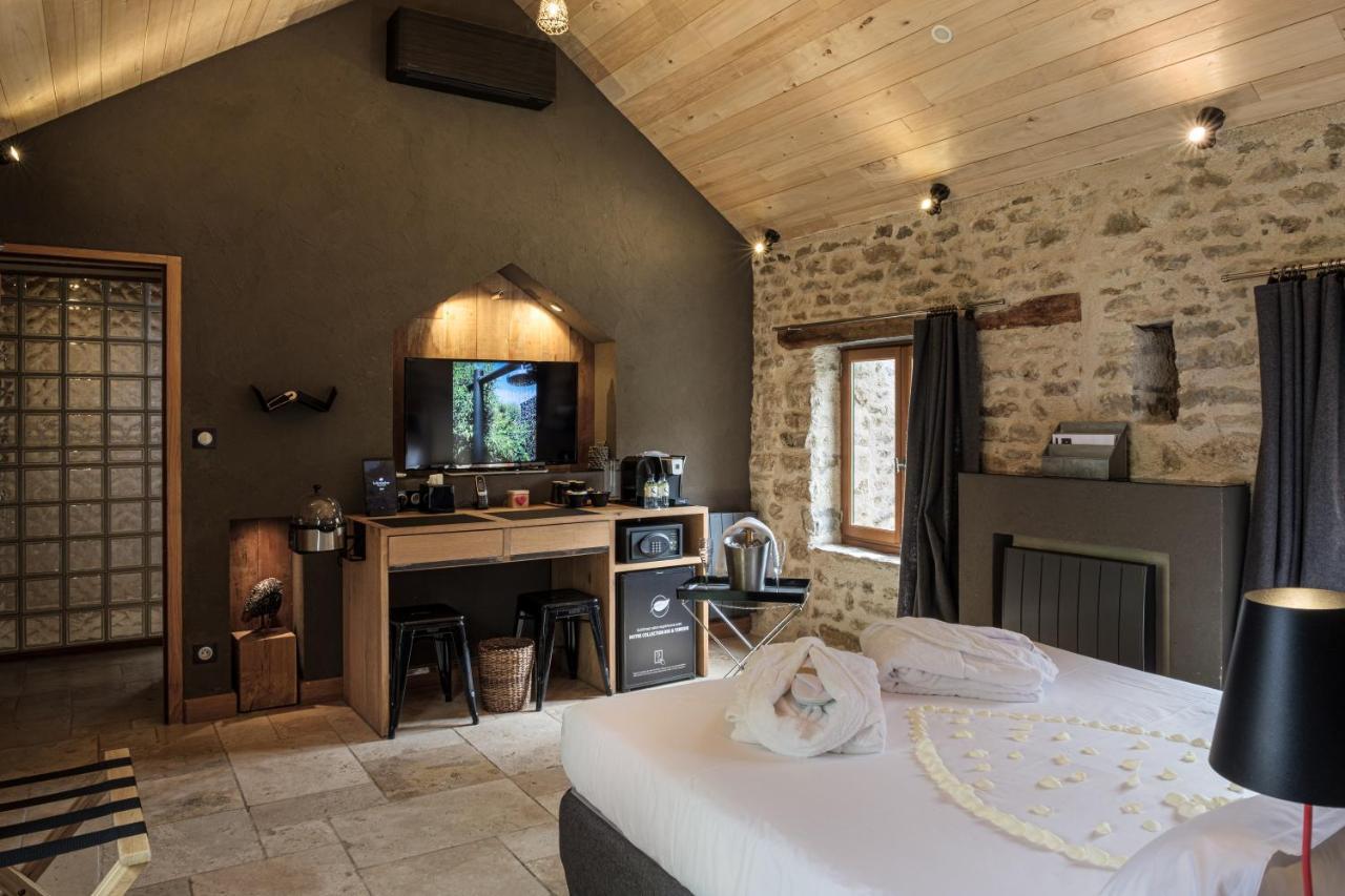 Le Domaine Des Pres Verts Suites & Chambres Avec Jacuzzi Privatif Jouey Eksteriør billede